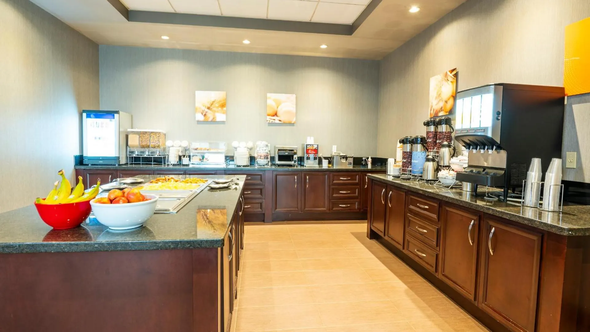 Comfort Inn & Conference Centre Toronto Airport