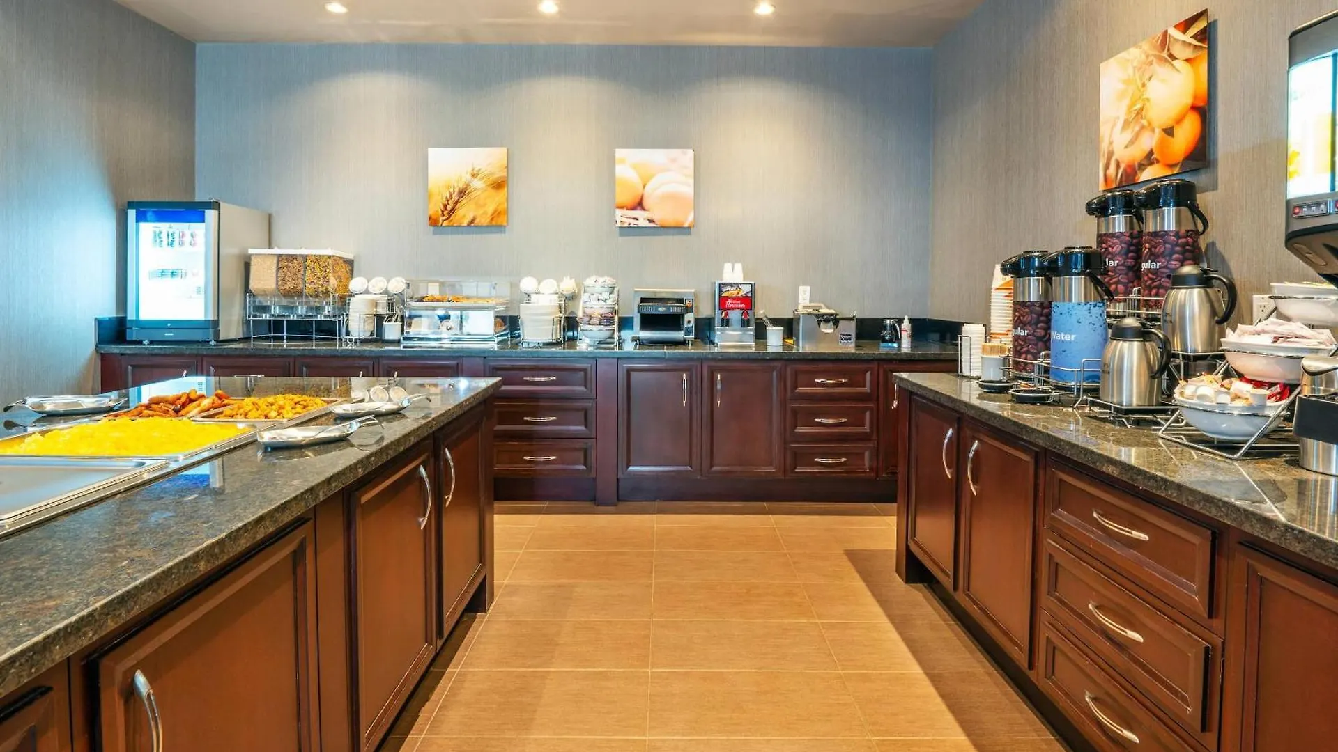 ***  Comfort Inn & Conference Centre Toronto Airport Canada