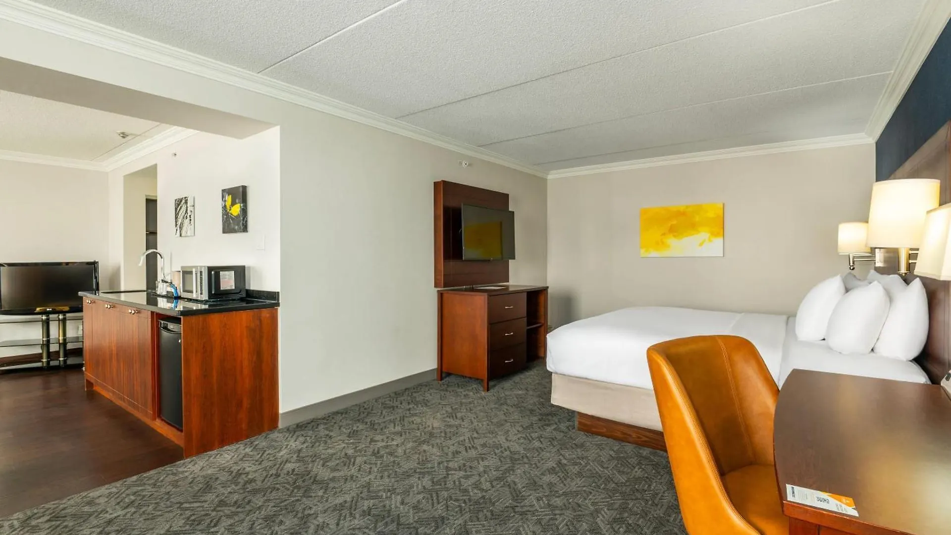 Comfort Inn & Conference Centre Toronto Airport 3*,  Canada