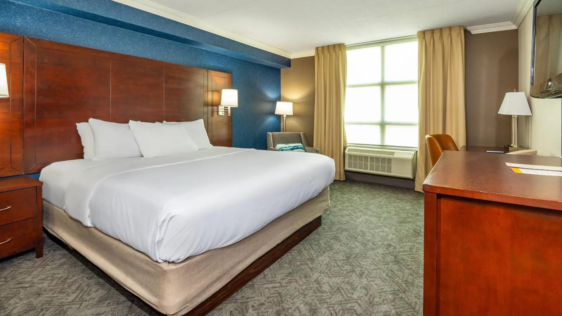 Comfort Inn & Conference Centre Toronto Airport 3*,  Canada