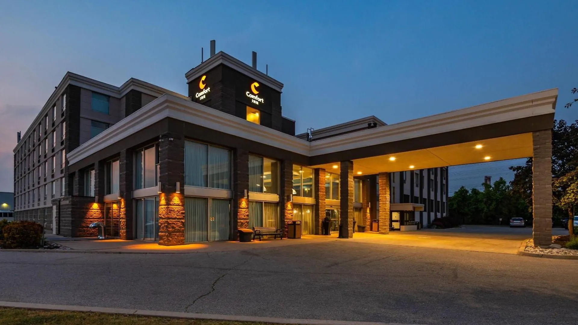 ***  Comfort Inn & Conference Centre Toronto Airport Canada