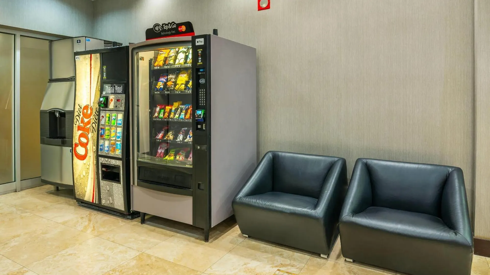 Comfort Inn & Conference Centre Toronto Airport 3*,