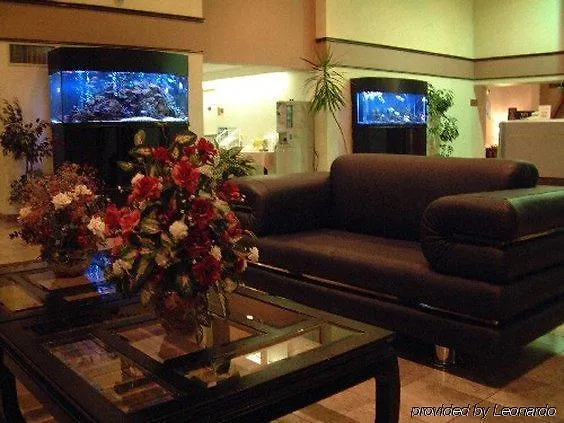Comfort Inn & Conference Centre Toronto Airport 3*,
