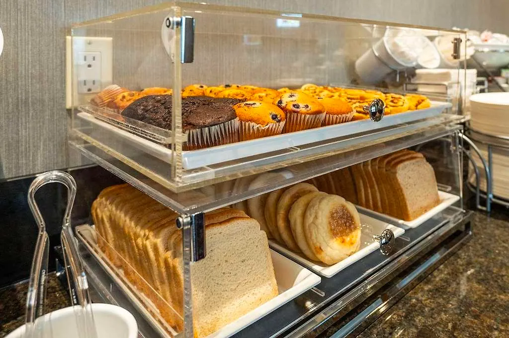 Comfort Inn & Conference Centre Toronto Airport