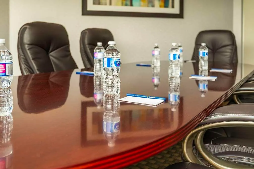 Comfort Inn & Conference Centre Toronto Airport