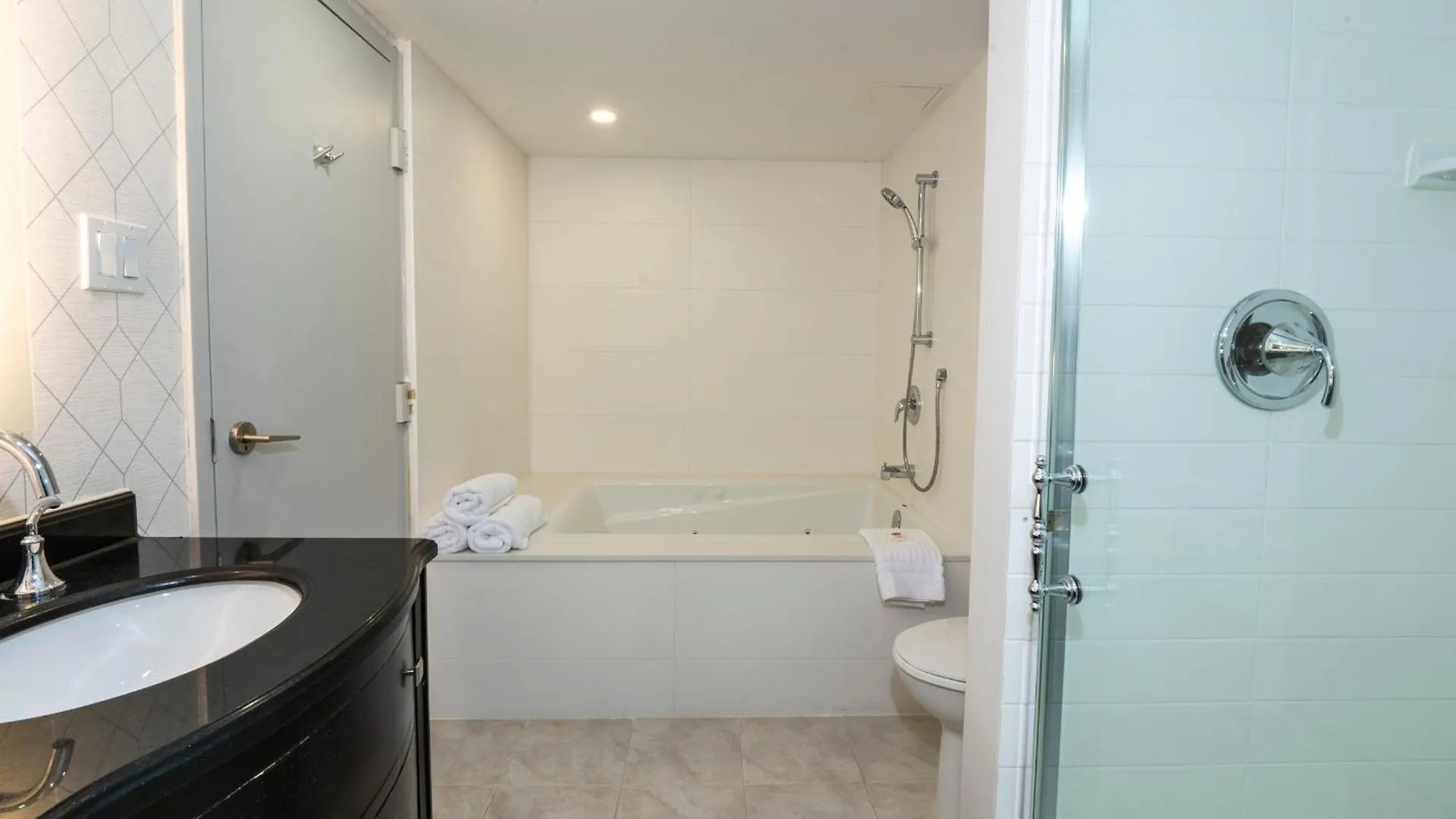 Comfort Inn & Conference Centre Toronto Airport